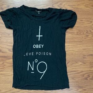 Obey Woman’s T-shirt